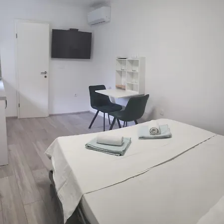 Apartment Ella